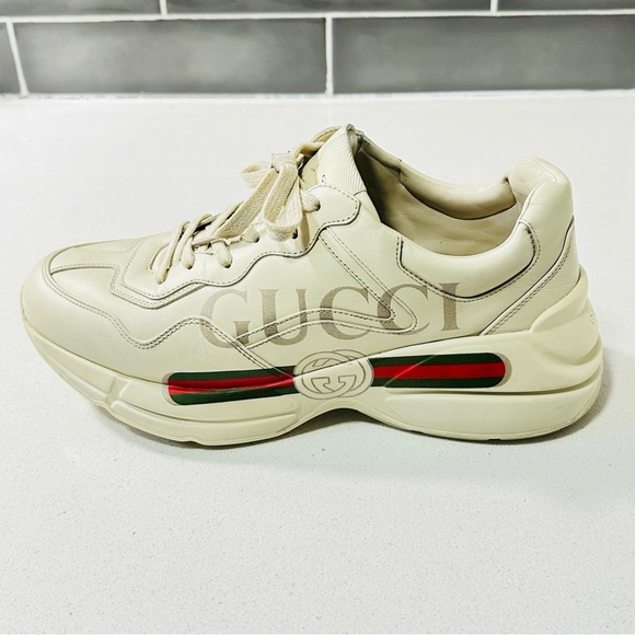 Gucci Unisex Rhyton Vintage Logo Oversized Leather Sneakers - Picture 4 of 9